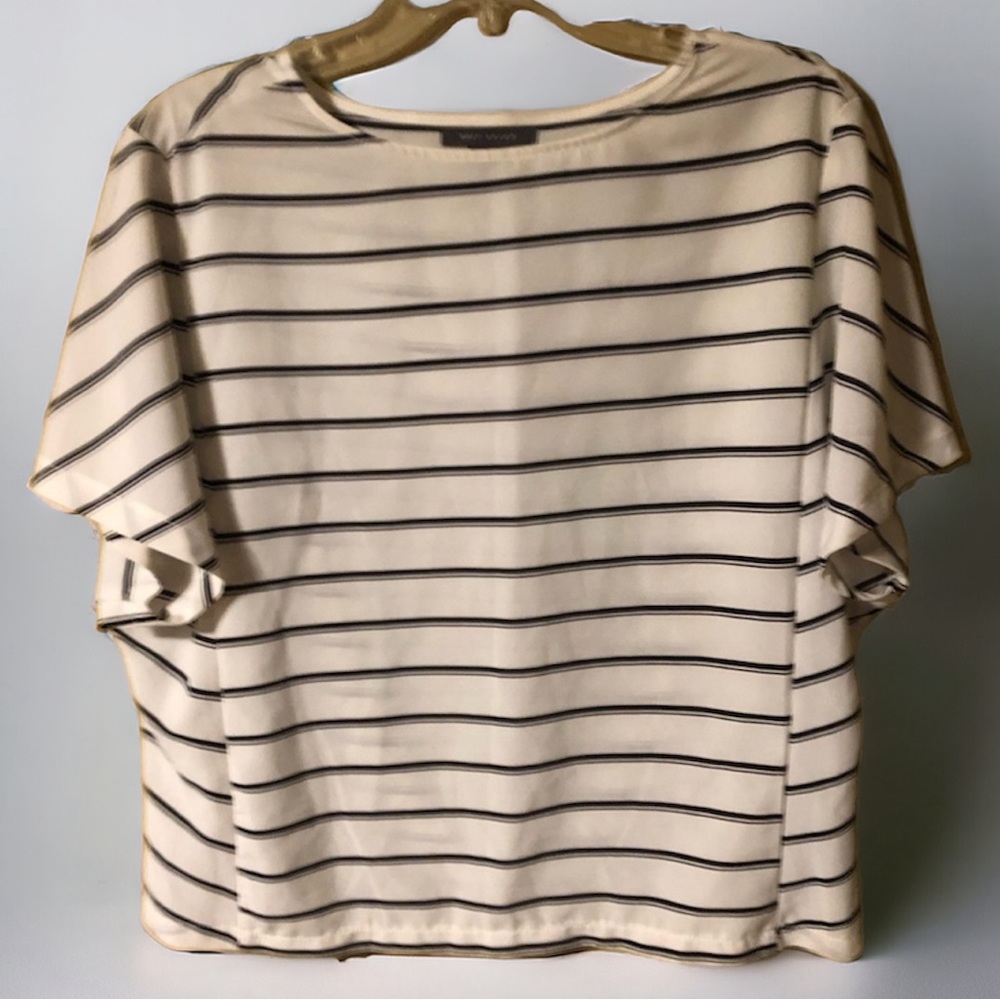 White & Black Stripes Short Sleeve Sheer suzy Shier Top Size Medium